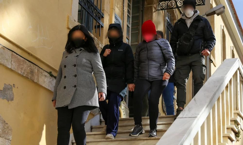 Χανιά - Γηροκομείο-κολαστήριο: Προφυλακίστηκαν οι ιδιοκτήτριες και δύο γιατροί